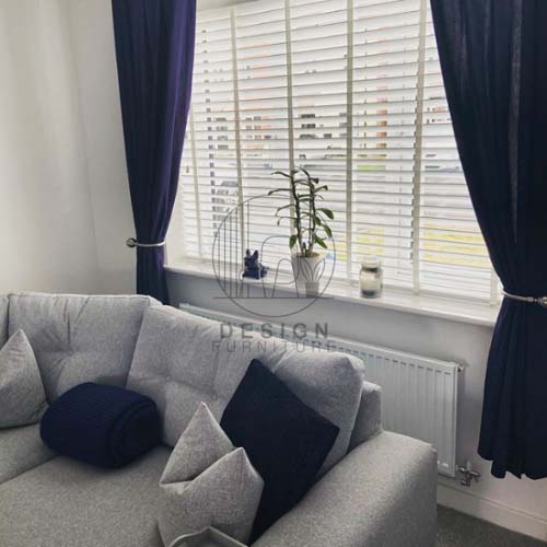 Blinds with black color curtains