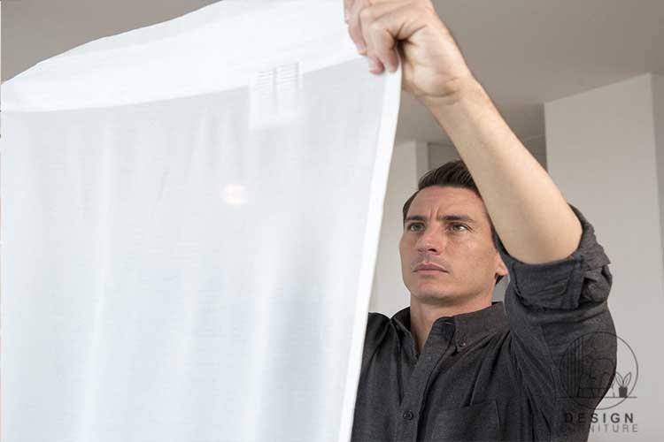 White Curtains Fixing
