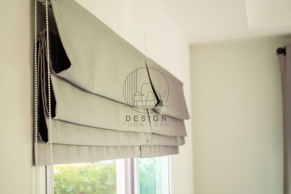 Linen roman blinds