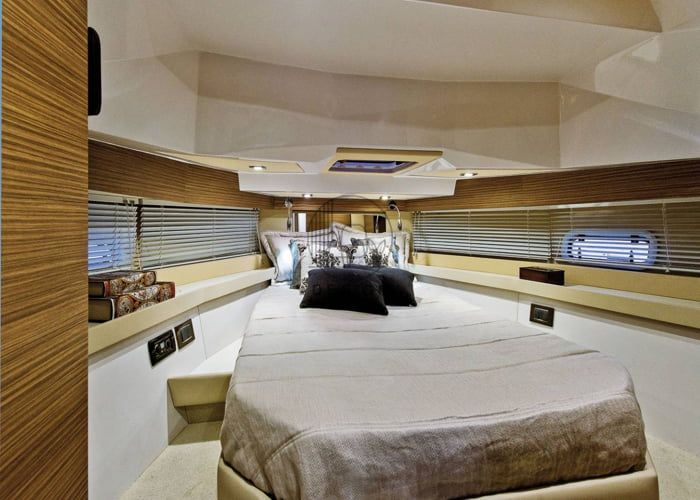 Bedroom customized blinds for boats and yachts