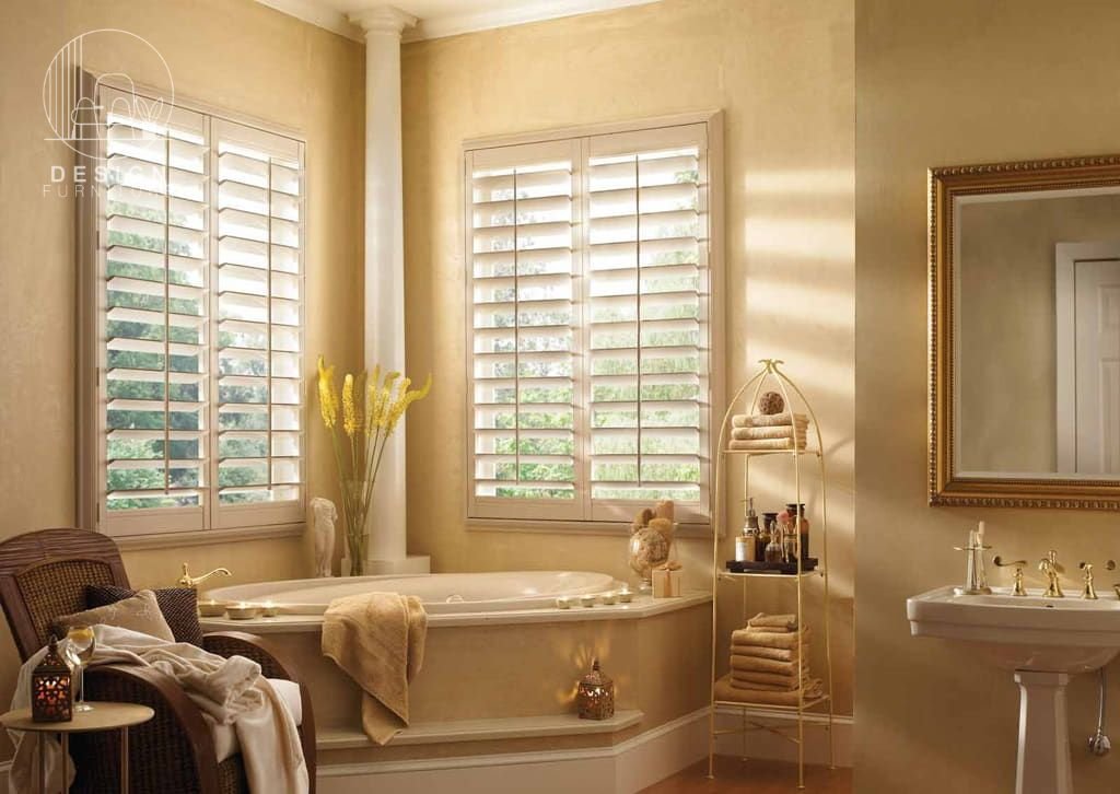 Vinyl bathroom blinds