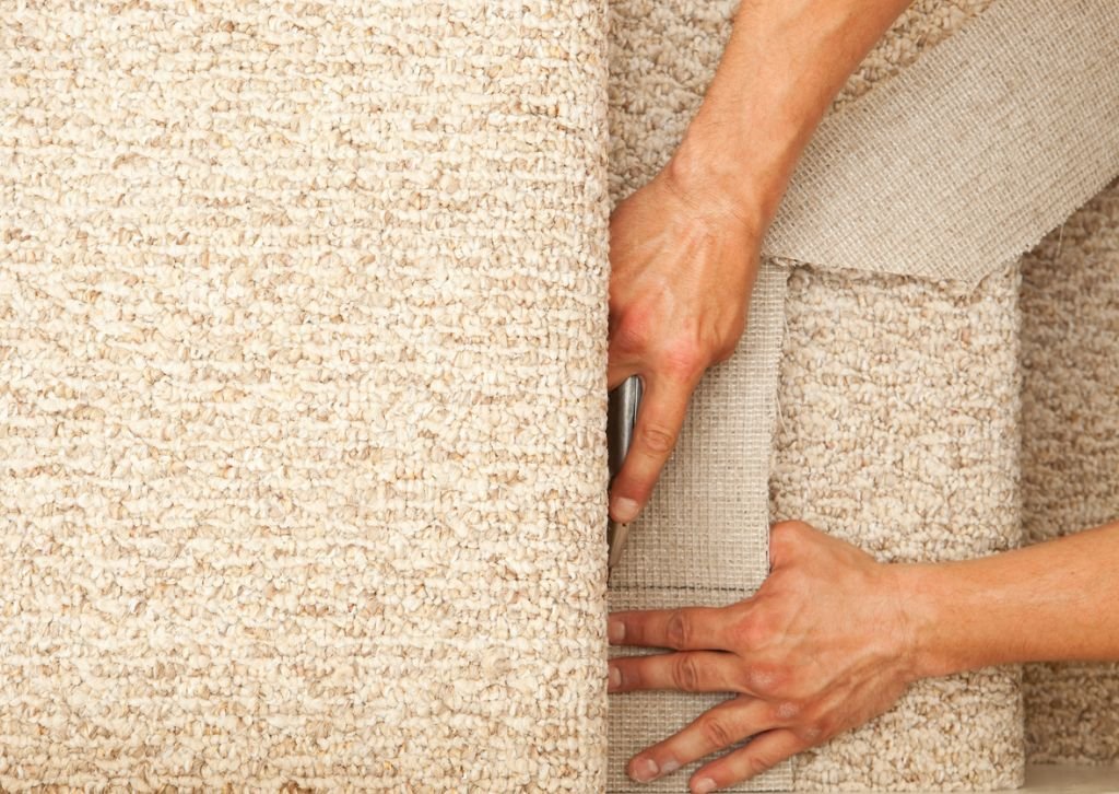 How To Remove Stair Carpet step 1