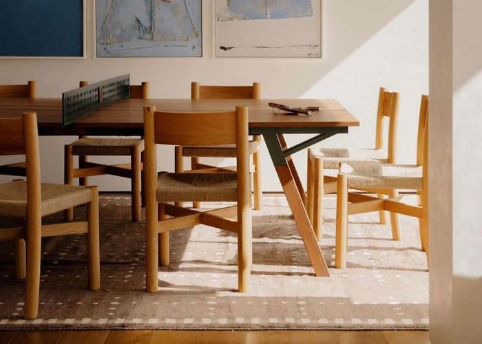 classic designs of dining tables
