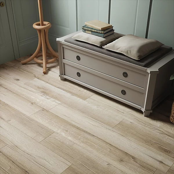 Durable vinyl flooring Dubai